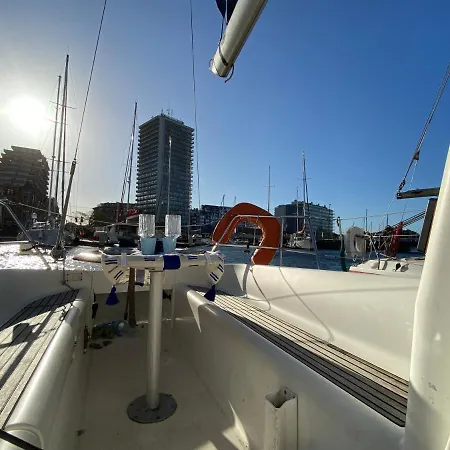 船屋 Unieke Slaapervaring Op Een Zeilboot In Het Centrum Van