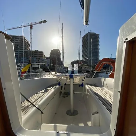 Unieke Slaapervaring Op Een Zeilboot In Het Centrum Van 船屋 奥斯滕德